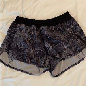 Lululemon Tracker shorts